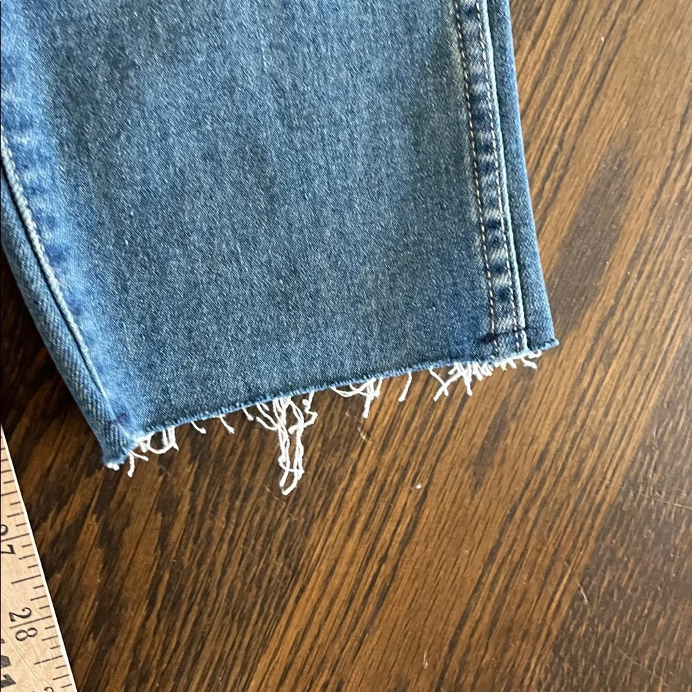 NEW GAP 27 4R Mid Rise Vintage Slim Jeans in Light Blue stretch raw edge - Picture 7 of 9